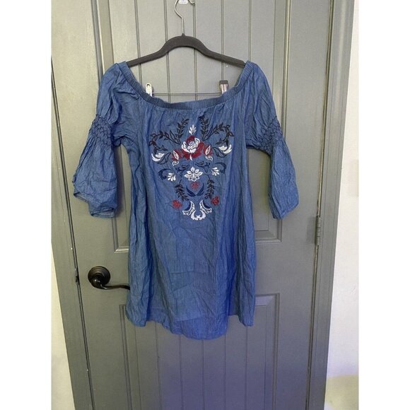 Francescas Dress Blue Rain Blue Chambray Embroidered Tunic Dress Size Medium - Picture 1 of 9